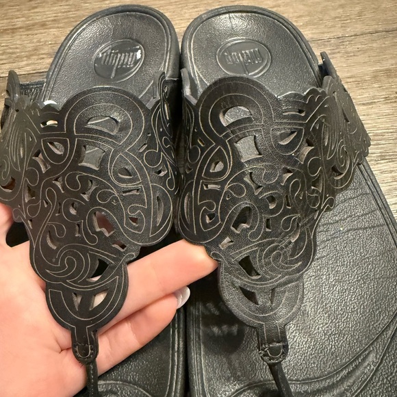 Black cutout Fitflop sandals - Picture 3 of 7